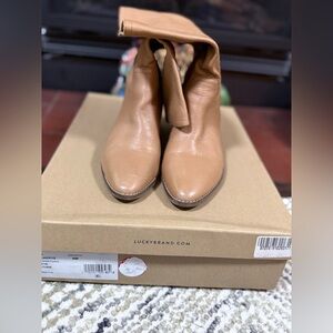 Lucky Brand Women's LAERYS Mid Calf Boot, Latte, 8 W US